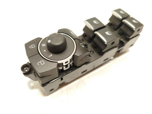 Used Left front window switch FORD TOURNEO CUSTOM V362 Bus (F3) 1.0 EcoBoost PHEV (125 hp) 32103725