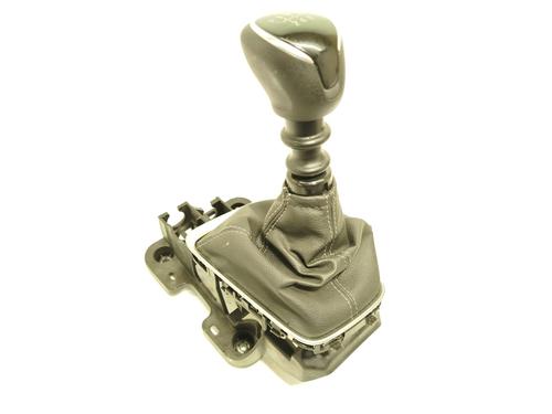 Used Gear lever OPEL CORSA F (P2JO) 1.2 (68) (101 hp) 22927538