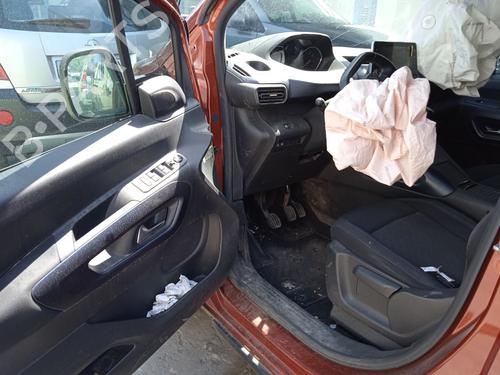 Fuse box PEUGEOT RIFTER 1.5 BlueHDi 130 | BP25487711E1 