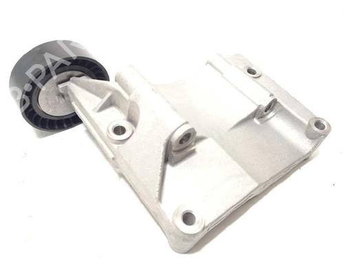 Used Engine mount MERCEDES-BENZ SPRINTER 4-t Van (B907, B910) 419 CDI RWD (907.643, 907.645, 907.647) (190 hp) 26207837