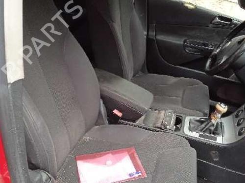 Right tailgate light VW PASSAT B6 Variant (3C5) 2.0 TDI 16V | BP8691067C80 