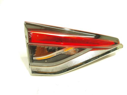 Used Left tailgate light Left tailgate light TOYOTA COROLLA Saloon (_E21_) 1.8 VVTi Hybrid (ZWE211, MZEA12) (98 hp) 33324720 33324720