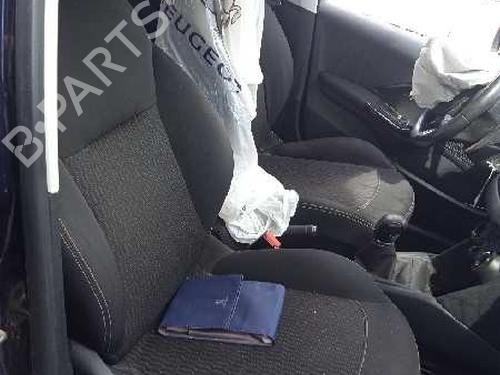 Radio PEUGEOT 208 I (CA_, CC_) 1.2 VTI 82 | BP8209603E6 