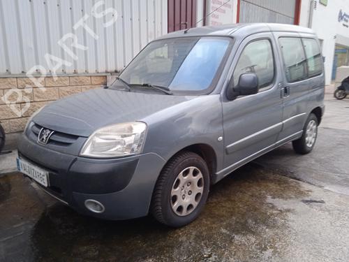 Front bumper PEUGEOT PARTNER MPV (5_, G_) 1.6 HDi 75 | BP28450797C7 