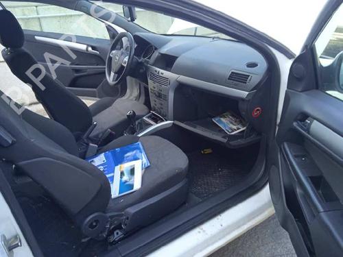 Right taillight OPEL ASTRA H GTC (A04) 1.7 CDTi (L08) | BP16075141C35