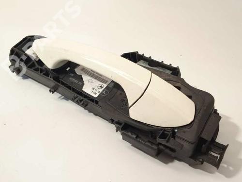 Høyre foran utvendig håndtak MERCEDES-BENZ GLA-CLASS (X156) [2013-2022]  7476039