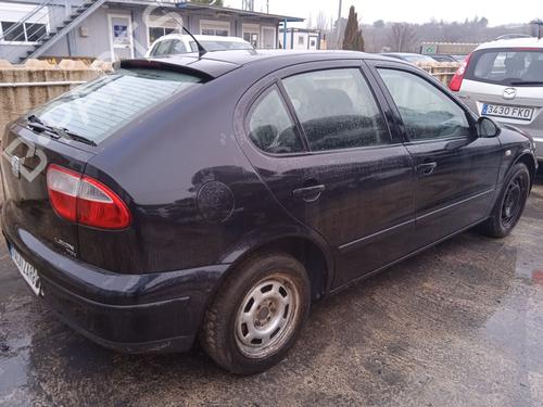 Left headlight SEAT LEON (1M1) 1.9 TDI | BP22779104C28