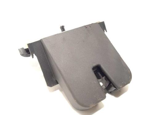 Used Tailgate lock Tailgate lock SKODA FABIA III Estate (NJ5) 1.0 TSI (95 hp) 10565230 10565230