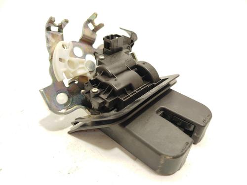 tailgate-lock-audi-q5-8rb-2008-2009-2010-2011-2012-2013-2014-2015-2016-2017-2018-2019-25479143 main image