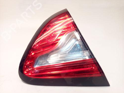 Used Left tailgate light Left tailgate light 4669177 4669177