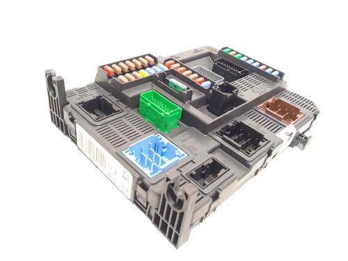 Used Fuse box Fuse box 17834524 17834524