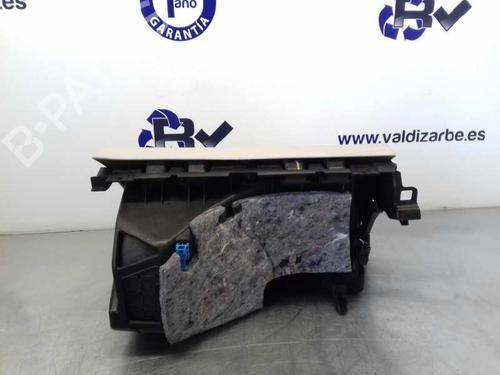 Glove box MERCEDES-BENZ GLA-CLASS (X156) GLA 200 CDI / d (156.908) | BP1132627C95 