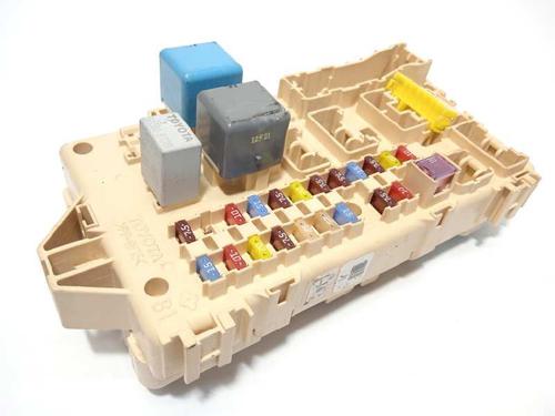 Used Fuse box Fuse box 7756562 7756562