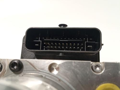 ABS pump HYUNDAI TUCSON (JM) | BP31042567M43