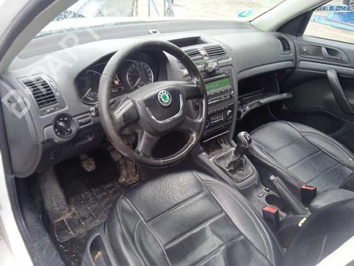Left mirror SKODA OCTAVIA II (1Z3) | BP17018768C26