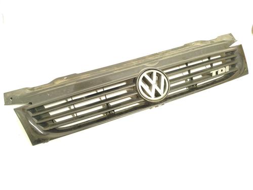 Grill VW TRANSPORTER T4 Bus (70B, 70C, 7DB, 7DK, 70J, 70K, 7DC, 7DJ) 2.5 TDI (102 hp) 31063344