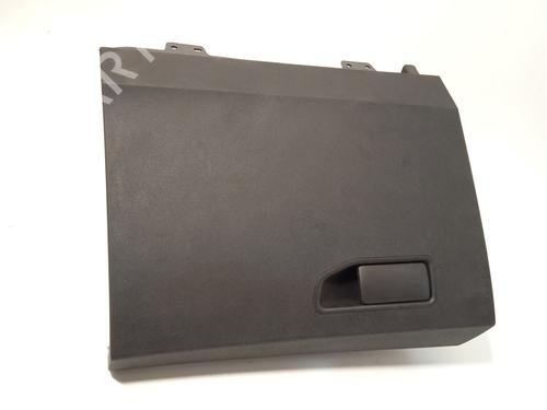 Used Glove box Glove box PEUGEOT 3008 II SUV (MC_, MR_, MJ_, M4_) 1.2 THP/ PureTech 130 (MRHNSM, MRHNSU, MRHNSJ, MRHNYW,... (131 hp) 21176226 21176226