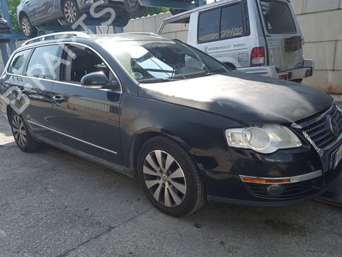 Right headlight VW PASSAT B6 Variant (3C5) 2.0 TDI 16V | BP28153166C29