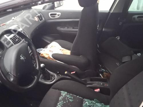 Left taillight PEUGEOT 307 SW (3H) 2.0 16V | BP30609834C34