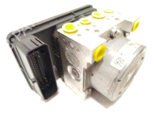 Used ABS pump BMW X1 (F48) sDrive 18 d (150 hp) 25901572