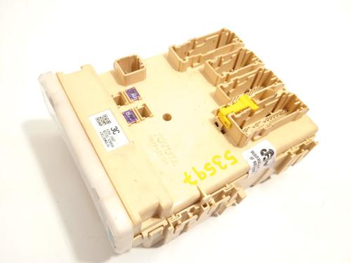 Used Fuse box Fuse box 18263234 18263234
