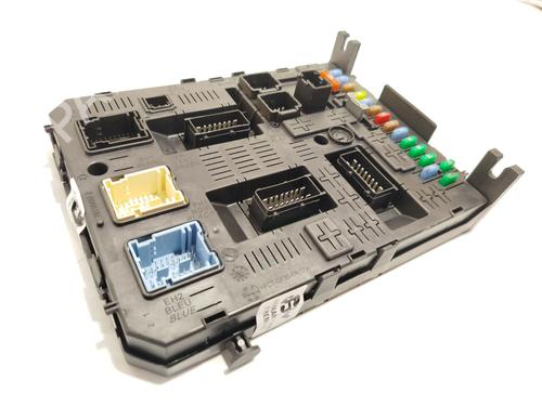 Fuse box CITROËN C4 Grand Picasso I (UA_) 1.6 HDi | BP28599827E1