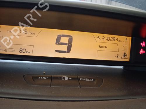 Fuse box CITROËN C4 I (LC_) 1.6 HDi | BP27808117E1