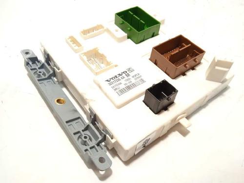 Used Fuse box VOLVO XC90 II (256) D5 AWD (235 hp) 13814426