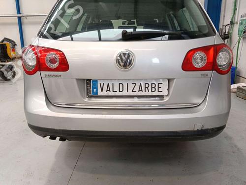 Right headlight VW PASSAT B6 (3C2) 1.9 TDI | BP38469512C29 - Image 22