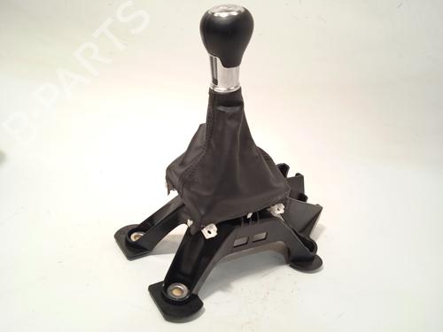 Used Gear lever MAZDA 3 Hatchback (BP) 2.0 SKYACTIV-G M Hybrid (122 hp) 28297055