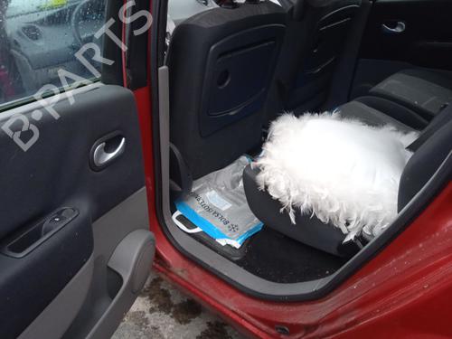 Left headlight RENAULT SCÉNIC II (JM0/1_) 1.9 dCi (JM0G, JM12, JM1G, JM2C) | BP30897543C28 