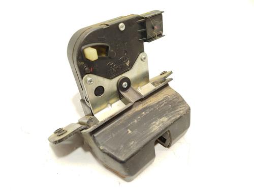 Used Tailgate lock KIA SORENTO II (XM) 2.2 CRDi (197 hp) 32091525