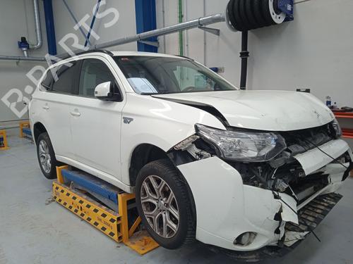 Brugte MITSUBISHI OUTLANDER III (GG_W, GF_W, ZJ, ZL, ZK)  2.0 Hybrid 4WD (GG2W)  4563522