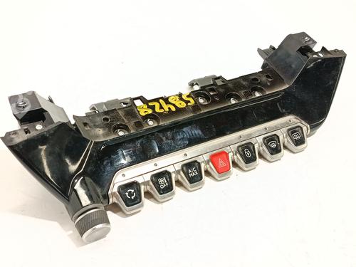 Used Climate control Climate control 36500655 36500655