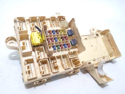 Used Fuse box Fuse box LEXUS IS I (_E1_) 200 (GXE10) (155 hp) 16132532 16132532
