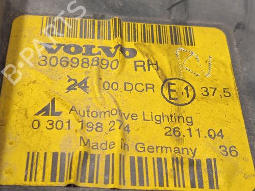Right headlight VOLVO V50 (545) 2.0 D | BP28139153C29 