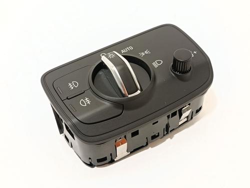 Used Headlight switch Headlight switch AUDI A3 Sportback (8VA, 8VF) 2.0 TDI (150 hp) 35799320 35799320