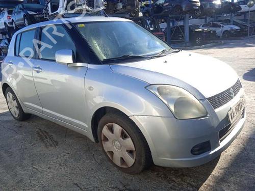 Left taillight SUZUKI SWIFT III (MZ, EZ) 1.3 (RS413, ZC11S) | BP11757510C34 