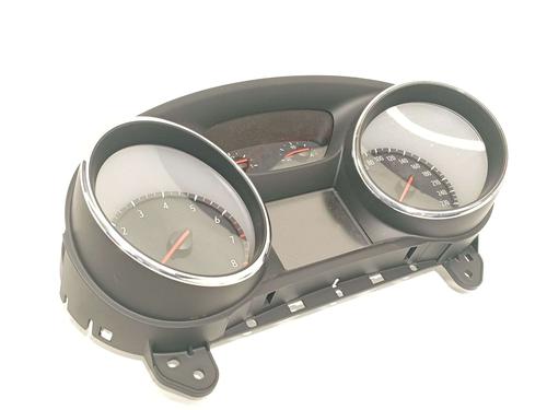Used Instrument cluster Instrument cluster OPEL ASTRA K Sports Tourer (B16) 1.2 Turbo (35) (110 hp) 39714892 39714892
