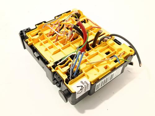 Fuse box OPEL CORSA F (P2JO) 1.2 (68) | BP36997137E1 - Image 3