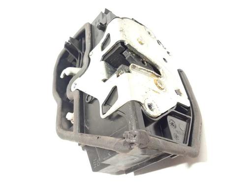 Used Rear left lock Rear left lock 15675632 15675632