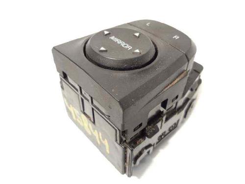 Used Mirror switch KIA SPORTAGE IV (QL, QLE) 1.6 GDI (132 hp) 8260535