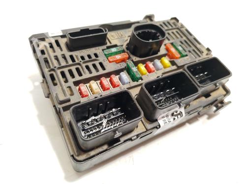 Used Fuse box PEUGEOT 407 (6D_) 2.0 HDi 135 (6DRHRH, 6DRHRE, 6DRHRG, 6DRHRJ) (136 hp) 31010254
