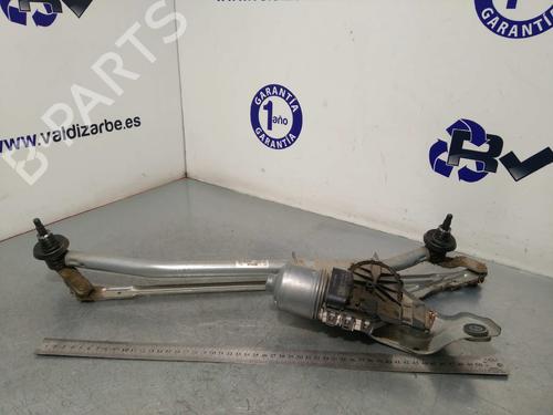 Used Front wiper motor DACIA SANDERO 1.2 16V (75 hp) 2289613