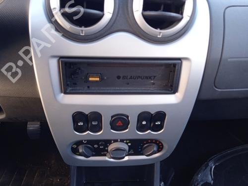 Left headlight DACIA SANDERO 1.4 (BS0C, BS0A, BS0G, BS1F, BS0E) | BP20655606C28 