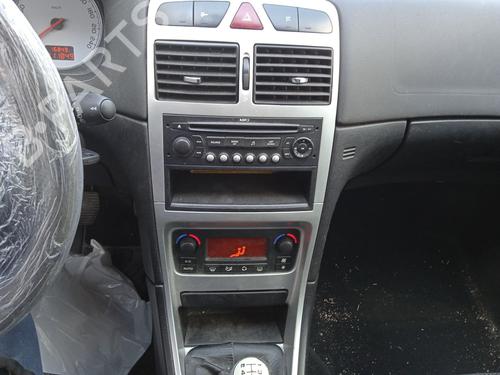 Left headlight PEUGEOT 307 SW (3H) 2.0 16V | BP19396089C28 