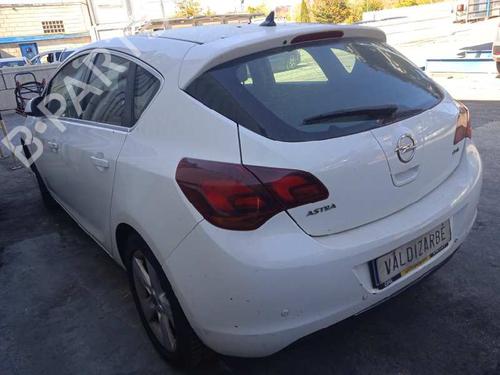 Right tailgate light OPEL ASTRA J (P10)  | BP10983354C80 