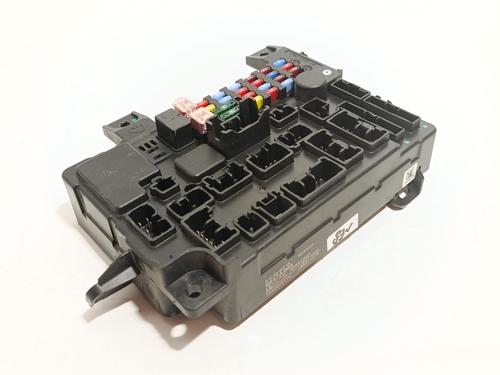Used Fuse box Fuse box MITSUBISHI OUTLANDER III (GG_W, GF_W, ZJ, ZL, ZK) 2.0 Hybrid 4WD (GG2W) (121 hp) 33929231 33929231