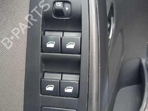 Fuse box CITROËN C4 Picasso II 1.6 BlueHDi 120 | BP17704077E1 