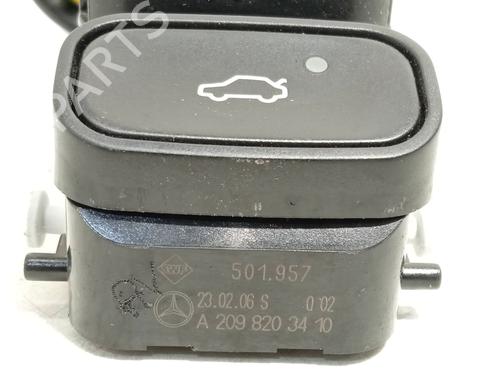Left front window switch MERCEDES-BENZ CLK (C209) CLK 320 CDI (209.320) | BP29199803I27